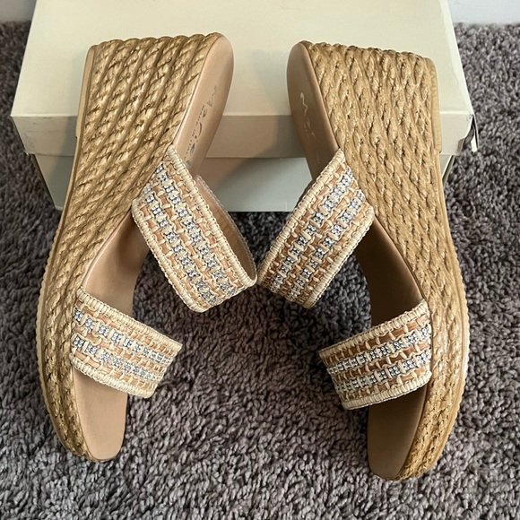 NIB Mariella Wedge Wedge Sandal 9.5 Beige - Picture 6 of 13